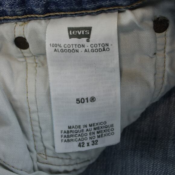 Levis 501 Jeans Men 42x32 Blue Vintage Button Fly Straight Leg Denim Classic Fit - Picture 2 of 10